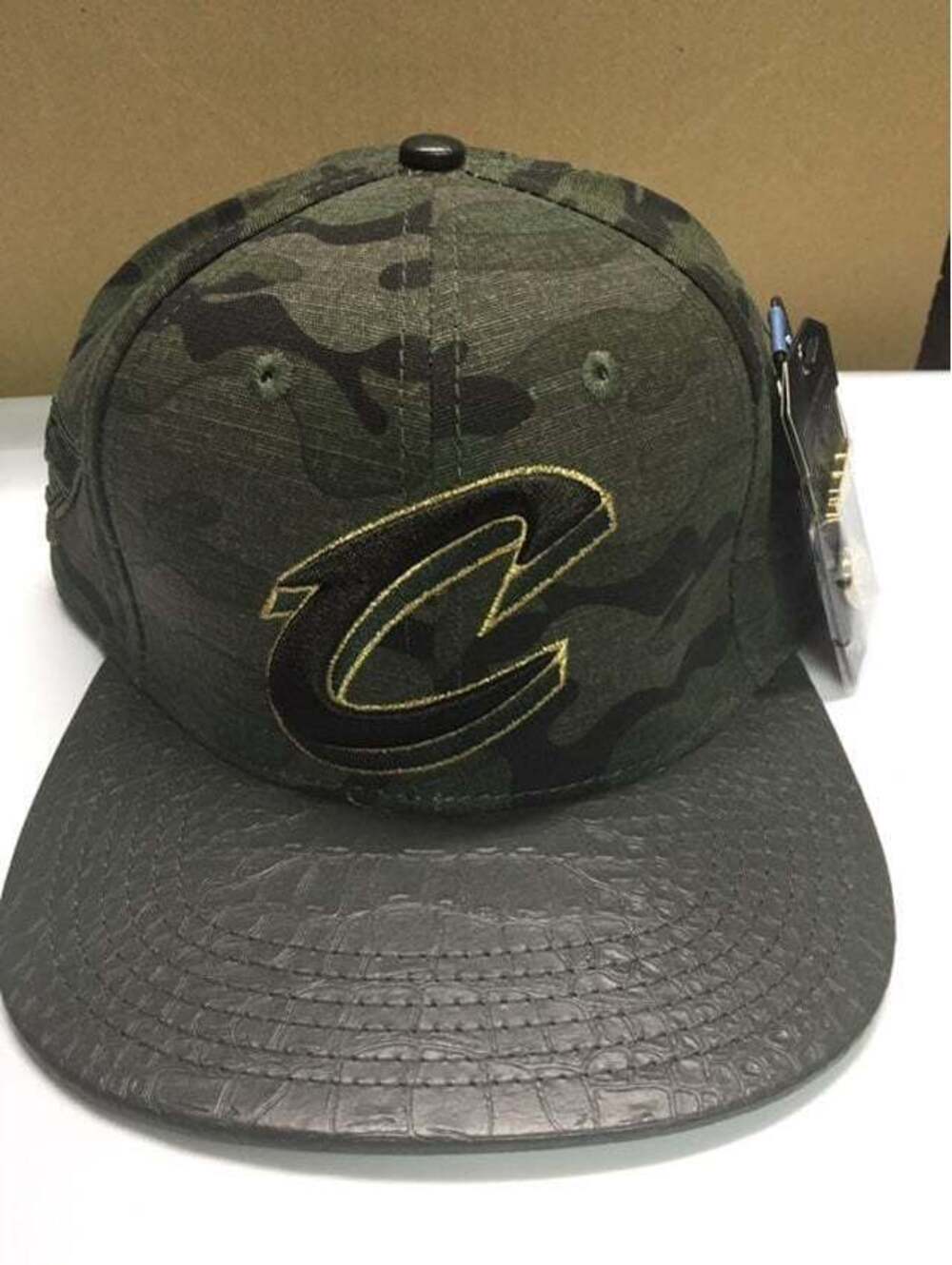 Cleveland Cavaliers Pro standard Camo green NBA StrapBack Hat